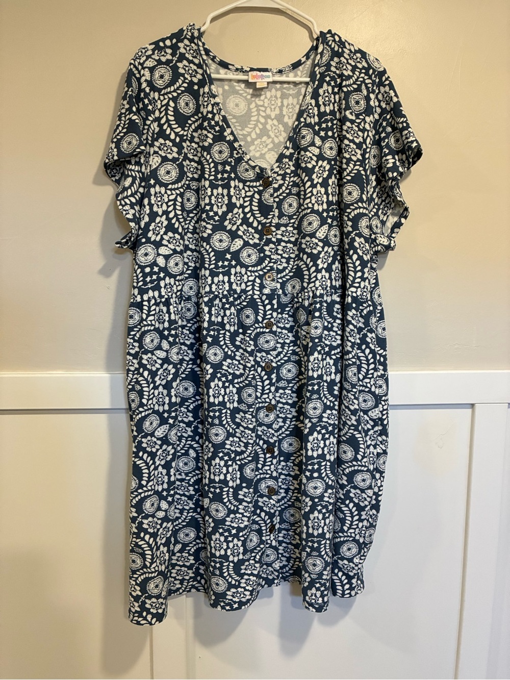 LuLaRoe Navy and White Floral V-Neck Midi Dress